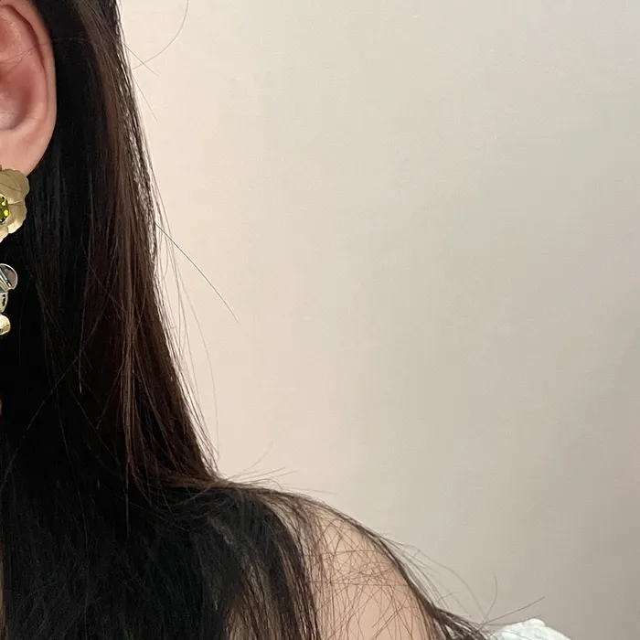 Authentic Retro Court Sle Amber Colored Earrings Fem Faion Jewelry Metal Flower Pendant 925 Silver Needle Hong Kong Sle
