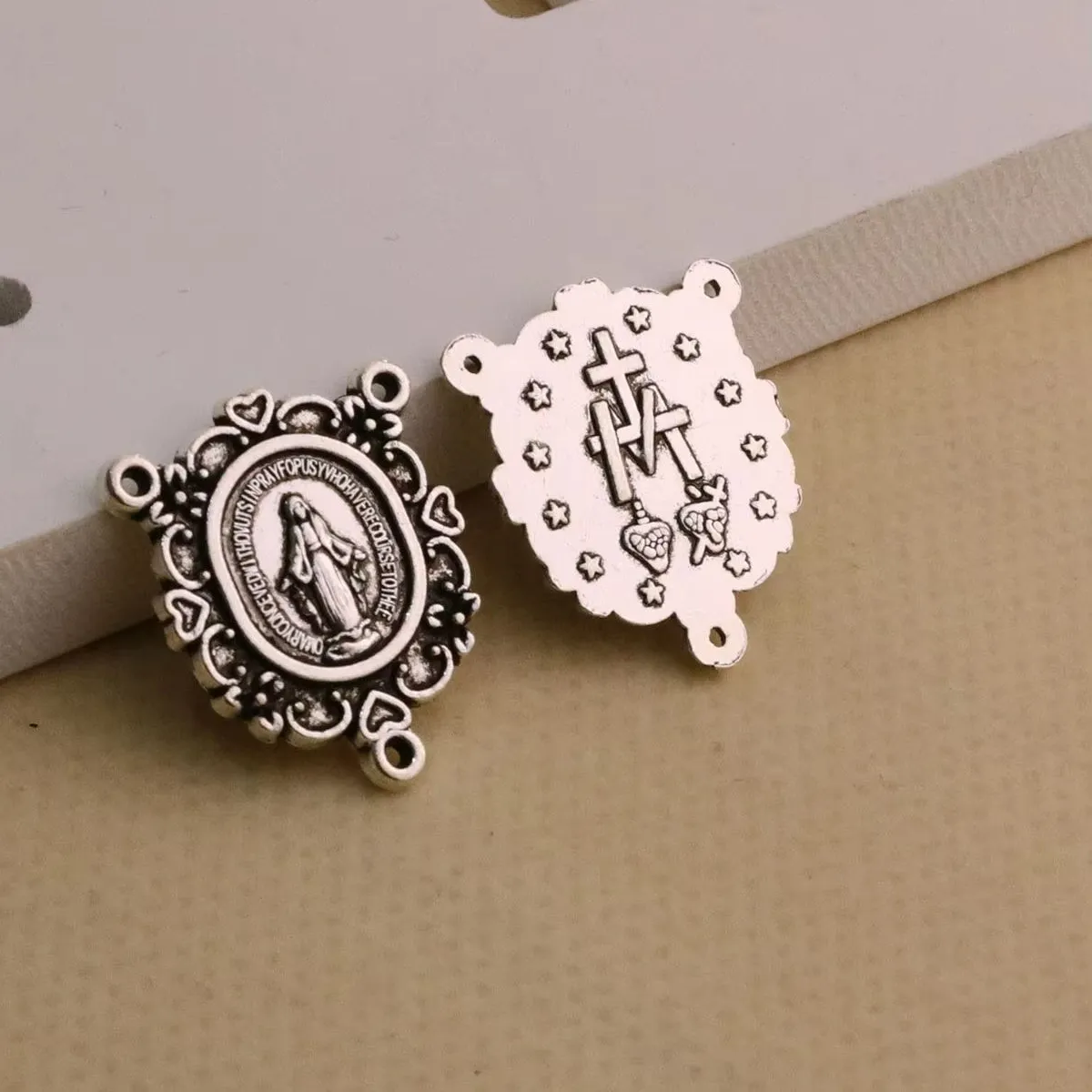 Authentic 20Pcs Floral Our Lady Medalla Milagrosa Centerpieces Christian Virgin Mary Rosary Center Part Connectors DIY Jewelry Accessories