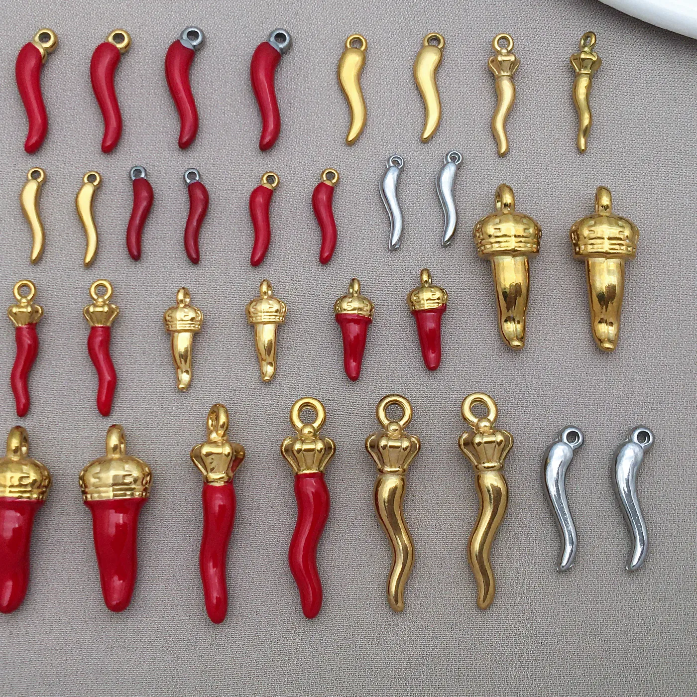Authentic 2pcs Red Chili Shaped Charms Pendants for Jewelry Making DIY Handmade Necklace Bracelets Earrings Accessories ﻿