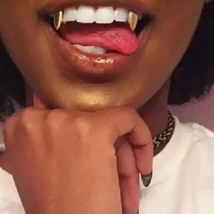Authentic Hip- Hop Tiger Tooth Inlaid Zircon Gold Denture Jewelry Is Suitable For Music Festivals, Parties And Daily Shiny Outfits