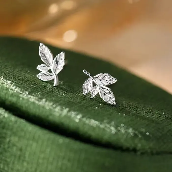 Authentic Silver Color Exquisite Leaf Plant Stud Earrings for Charm Women Trendy Geometric Fashion Jewelry Daily Accessories