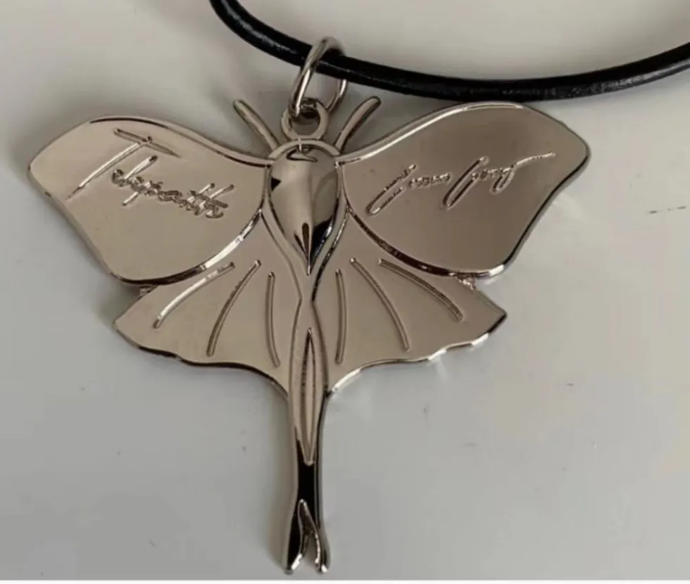 Authentic Telepath Conan Gray Letter Dragonfly Necklace Black Leather Rope Butterfly Skinny Pendant Collar Bone Leather Rope Chain