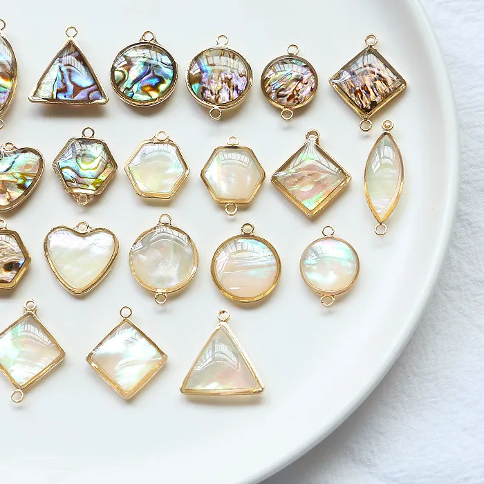 Authentic 4pcs Plated Gold Geometric Hanging Shell Pendant Diy Handmade Jewelry Earrings Necklace Bracelet Accessories Material