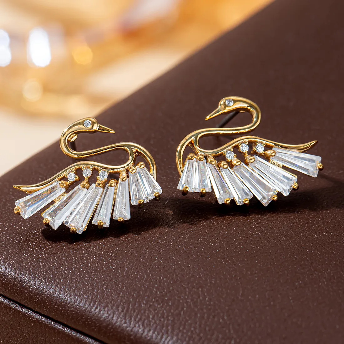 Authentic Luxury Gold Plated Swan Zircon Stud Earrings Sparkling Baguette Crystal Animal Jewelry For Women Bridal