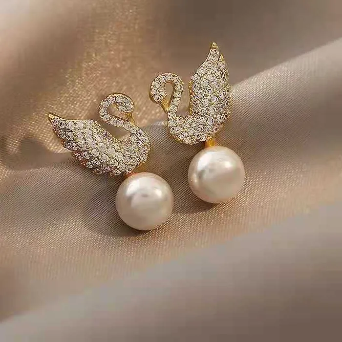 Authentic Crystal Swan Earrings Classic Animal Pearl Stud Earring Jewelry