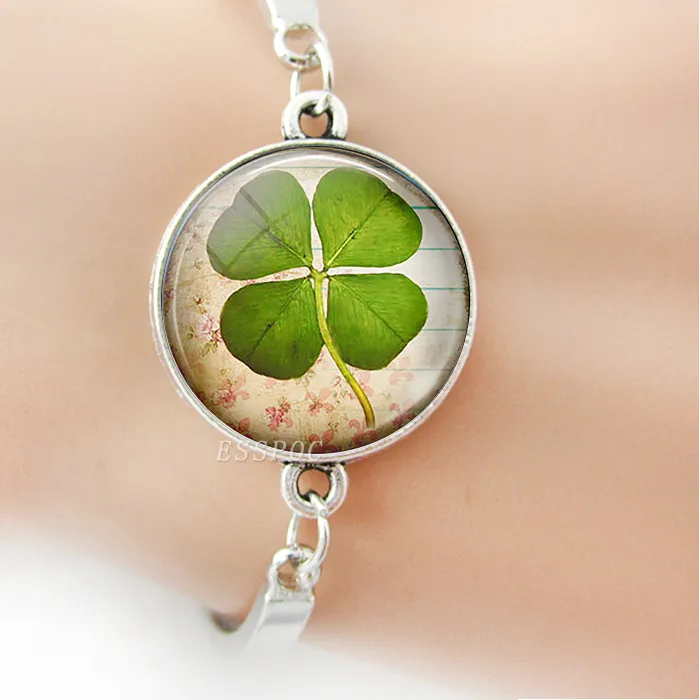 Authentic Four Leaf Clover's Sacred Gift: Amulet of Good Fortune