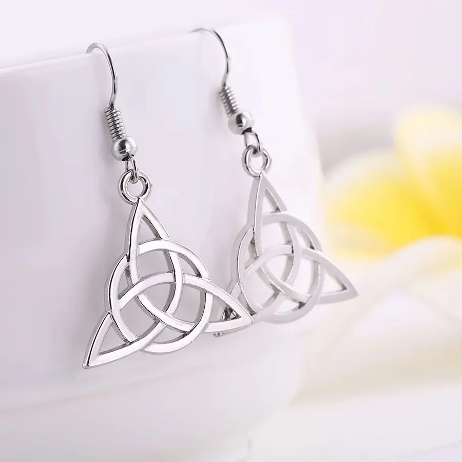Authentic Skyrim Trinity Celtics Irish Knot Dangle Earrings Viking Triquetra Amulet Protection Jewelry Valentine's Day for Women
