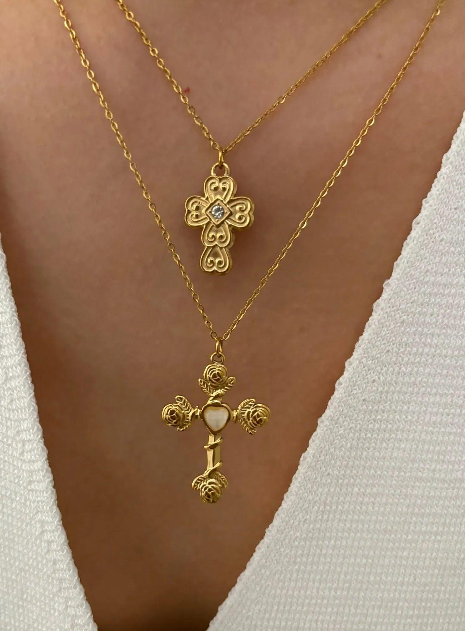 Authentic Peri'sbox Vintage 18K Gold Plated Rhinestone Cat Eye Stone Flower Cross Pendant Necklace for Women Trendy Accessories Waterproof