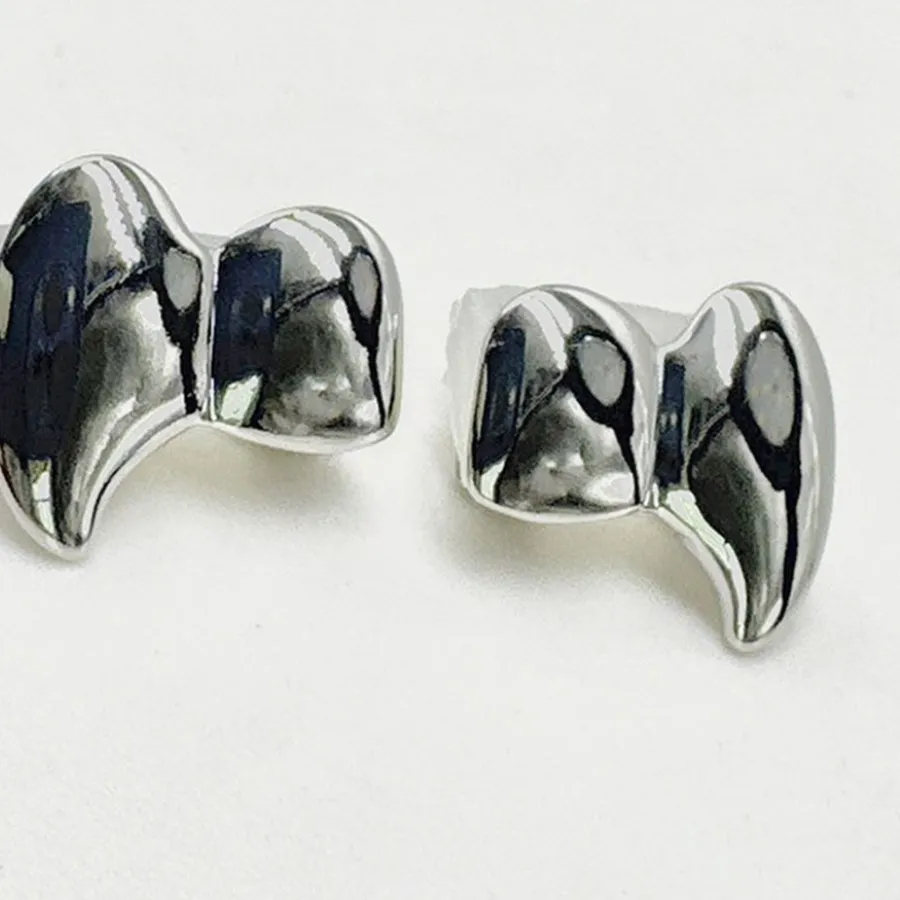 Authentic 2Pcs/Set Double Glossy Hip-Hop Tooth Grills Halloween Gold Silver Color Tooth Caps Punk Jewelry Charm Fangs Dental Grills