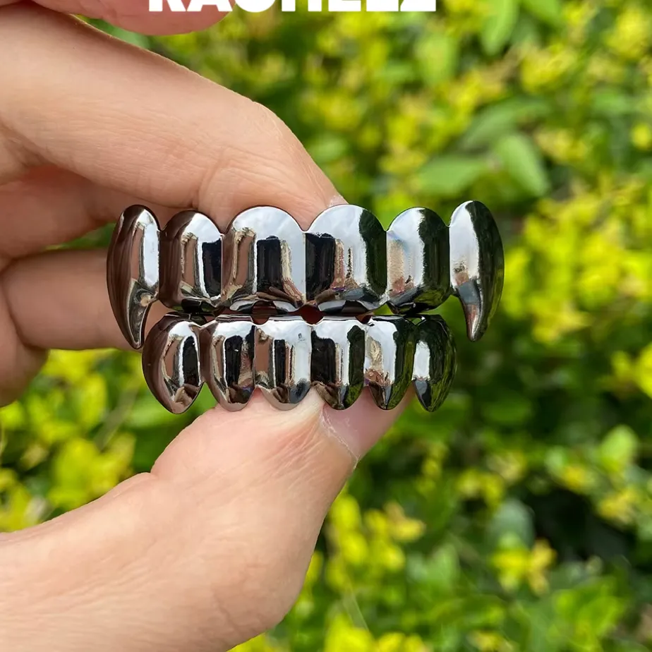 Authentic RACHELZ Hip Hop Black Fangs Tooth Grillz 14K Gold Plated 6/6 Teeth Caps Decor Dental Grills For Men Women Halloween Jewelry