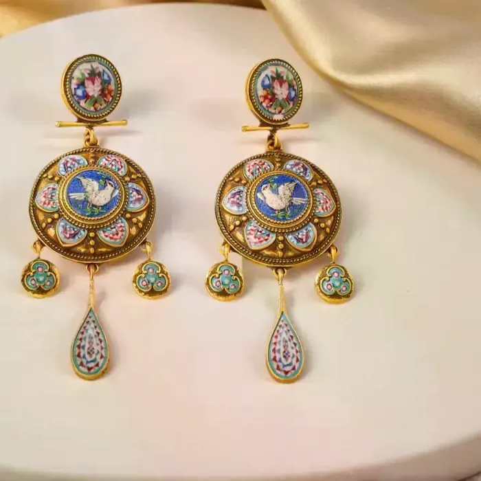 Authentic Retro Court-Style Rattle Earrings Medieval Ethnic Vintage Travel Peace Dove Design Jewelry Accessory