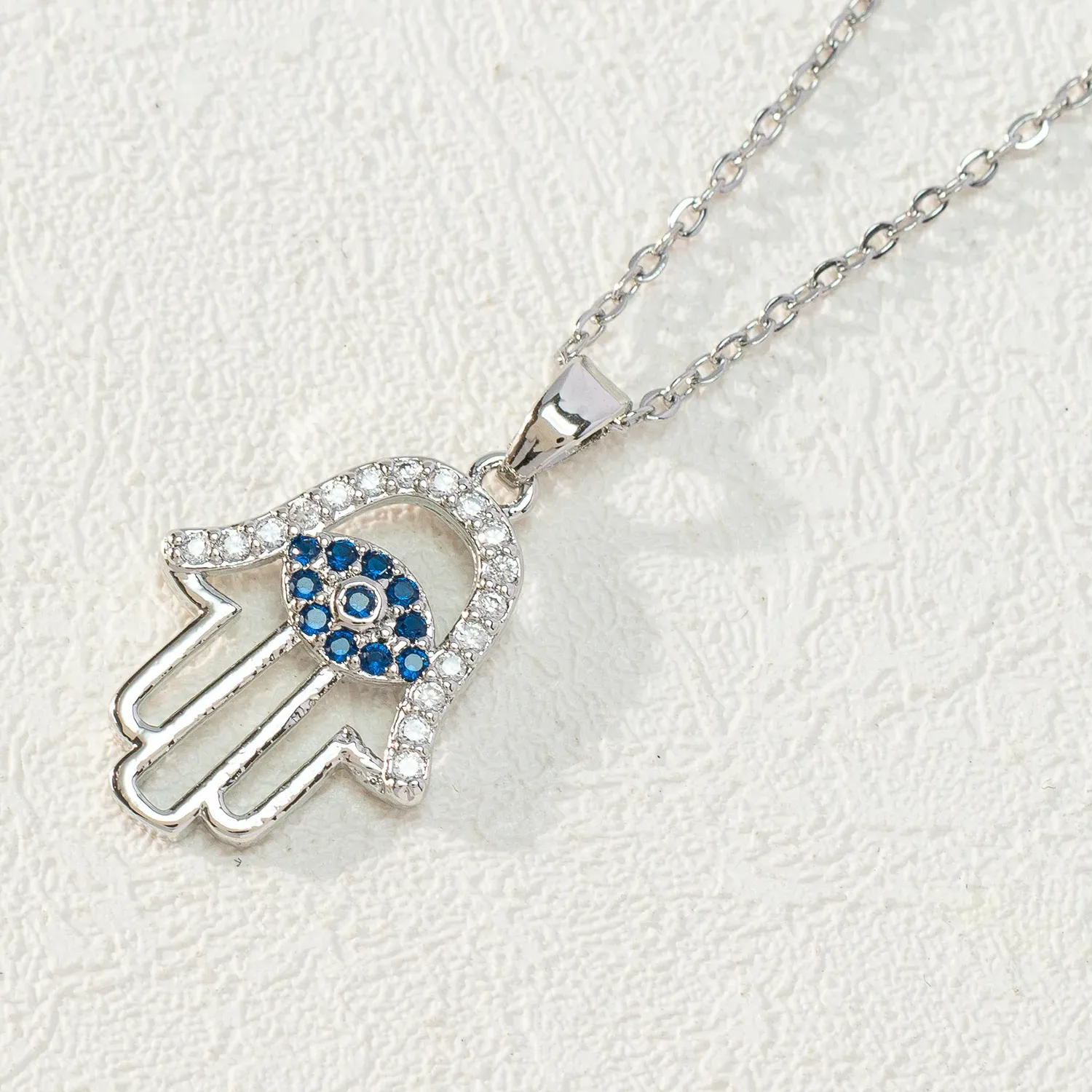 Authentic Hamsa hand demon eyeliner pendant high sense sapphire female personality niche trend necklace trinket decoration simple