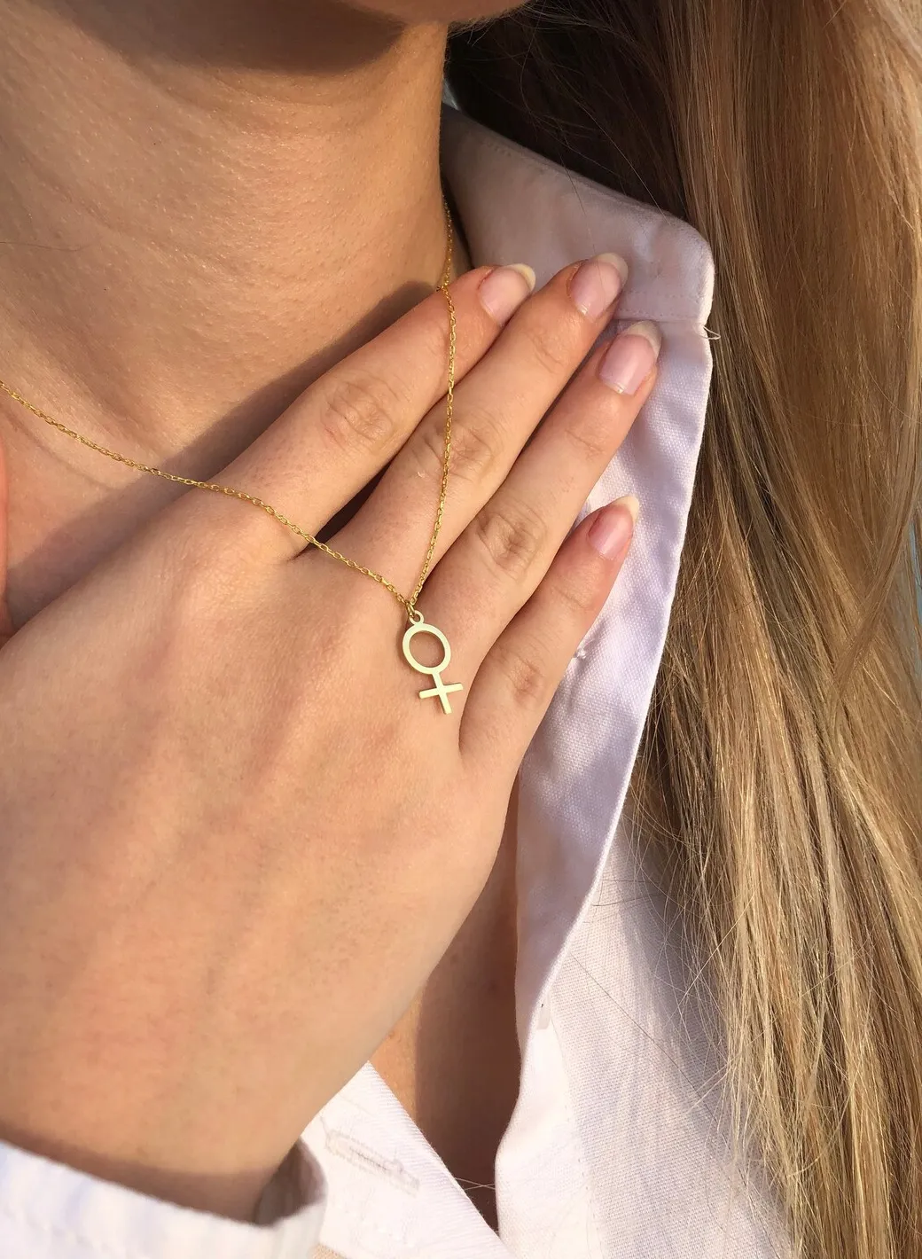 Authentic The Golden Venusian Emblem Of Sovereign Sisterhood