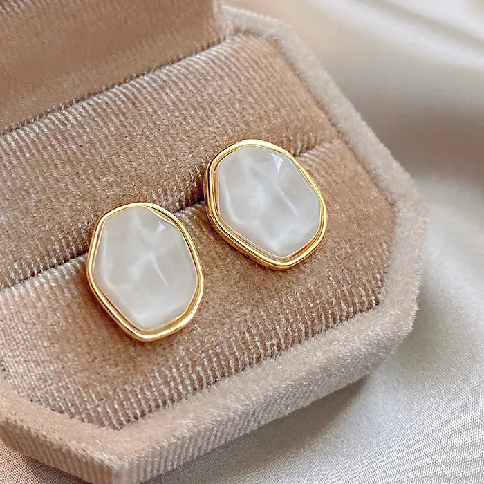 Authentic Trend Irregular Water Ripples Geometry Resin Stud Earrings for Women Jewelry Brincos Wholesale Accessory Girl Christmas Gift