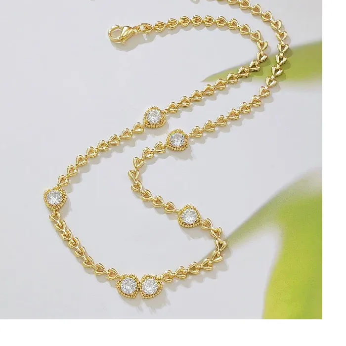 Authentic Hot-selling Copper Gold-plated Love Chain, Clavicle Chain, Light Luxury Micro-inlaid Zircon Heart-shaped Necklace, Niche and Ver