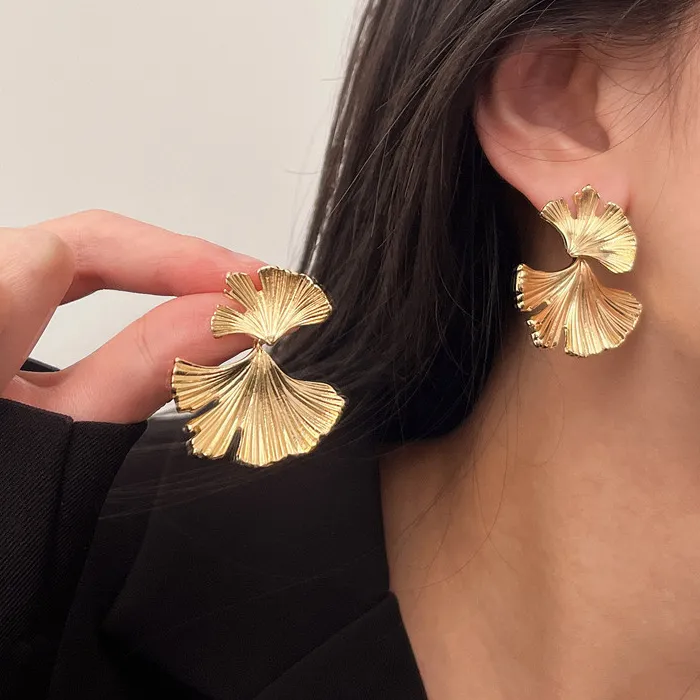 Authentic Simple Gold Color Metal Big Plant Ginkgo Leaf Earrings for Women Statement Stud Earring Jewelry Party