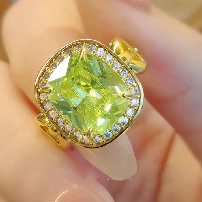 Authentic Chic Apple Green Gemstones Bling 5A Zircon Diamonds Rings for Women 18K Gold Filled Silver Fine Jewelry Trendy Romantic Gifts