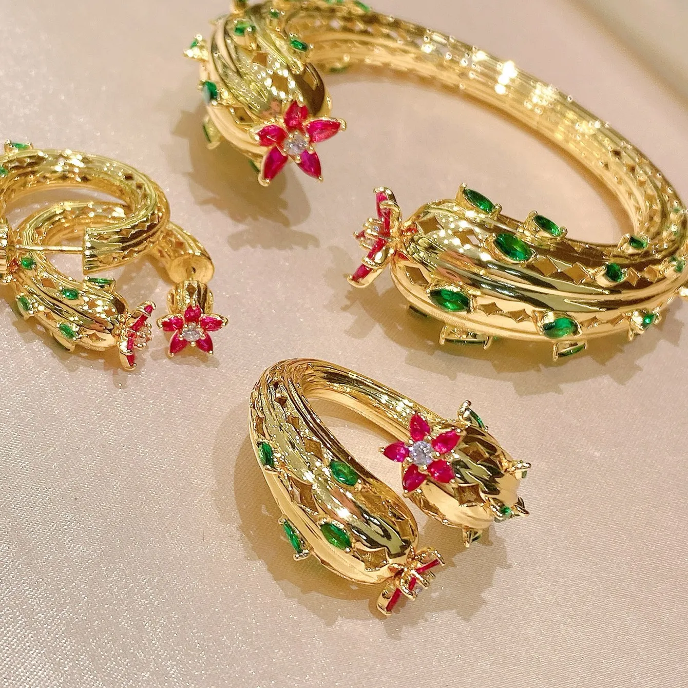 Authentic 925 Silver Lab Red Corundum Green Emerald Gemstone The Desert Flower of Cacti Cuff Bangle Hoop Earrings Open Rings Jewelry Set