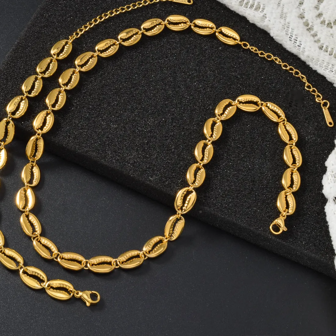 Authentic Shell Necklace Bracelet Set 18K Gold Plated Women African Boho Ocean Shell Jewelry Set Beach Accessory