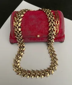 Authentic The 1950s Trifari Gilded Choker of Timeless Radiance