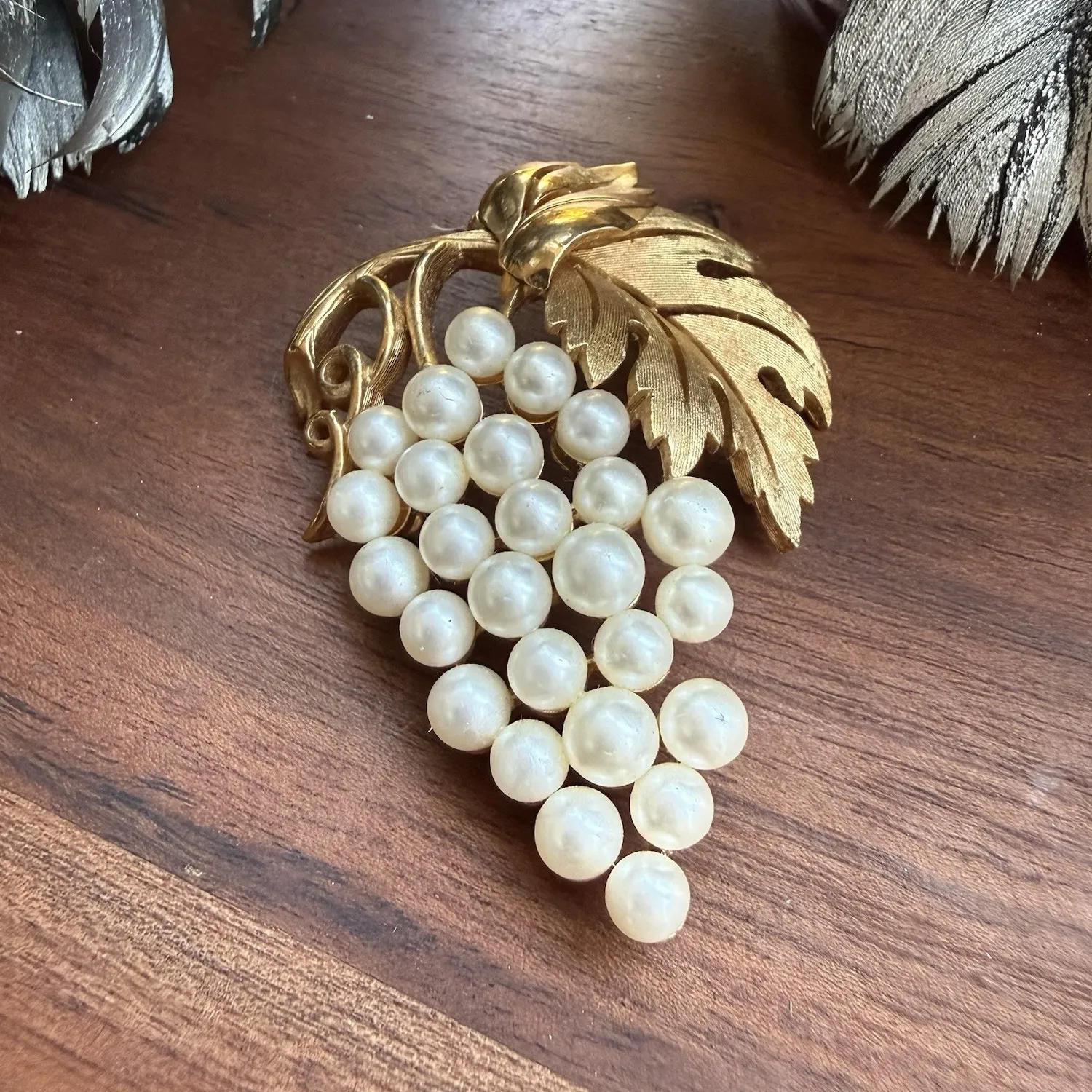 Authentic VTG 1960s Signed Crown Trifari Gold Plated Faux Pearl Grape Cluster Brooch