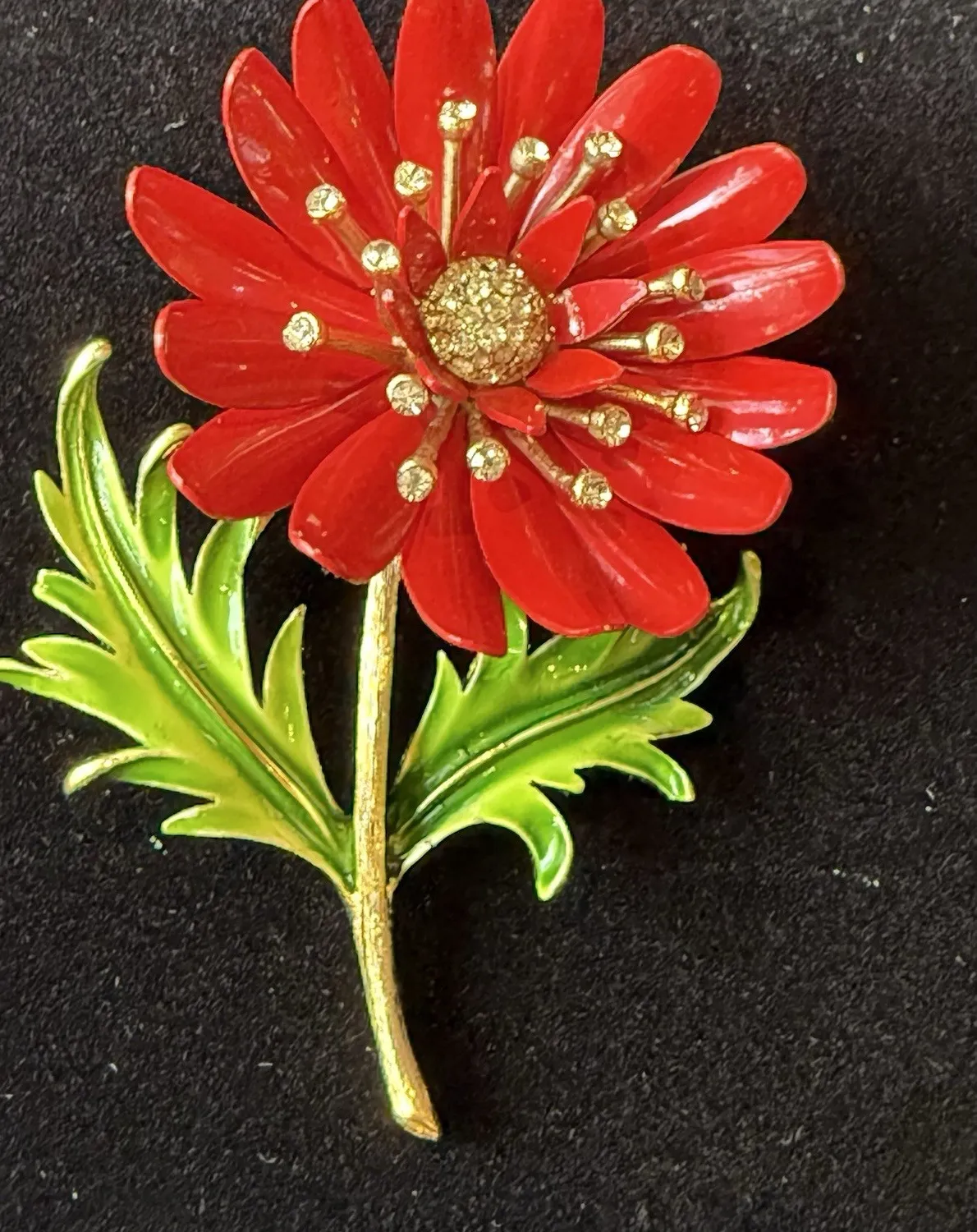 Authentic Rare 1955-1969 CROWN TRIFARI Gold-plated Red Enamel Flower Brooch Rhinestones