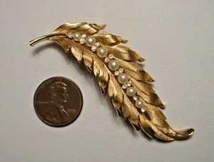 Authentic 1960s Trifari Brushed Gold-Plated Faux Pearl & Rhinestone Leaf Spray Brooch