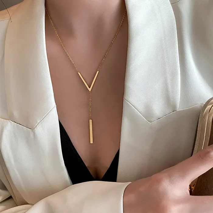 Authentic V-shaped long sexy Clavicle Necklace Ladies and girls Gold colour chain Necklace Party jewelry
