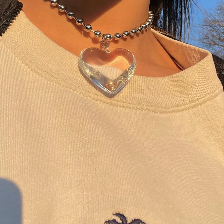 Authentic Hologram Colorful Glass Love Heart Choker Necklace for Women Grunge Style Fashion Beads Chain Statement Pendant Necklace
