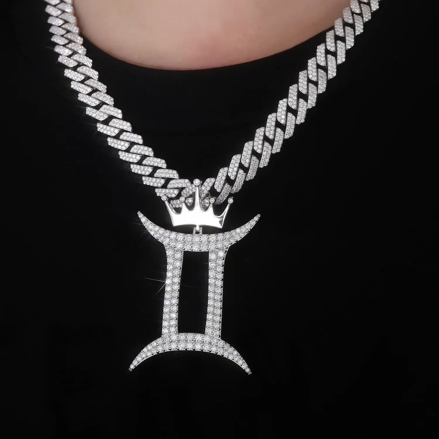 Authentic Embodying Duality: Celestial Harmony in Gemini Starlight