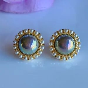 Authentic SeaShell MABE Pearl 3/4in Gray Stud Earrings 14k Yellow Gold-Plated Silver