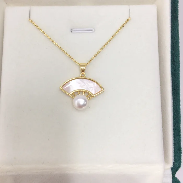 Authentic ZHBORUINI 2024 High Guality Natural Freshwater Pearl Necklace Natural Seashell Fan-Shaped Pearl Pendant For Woman