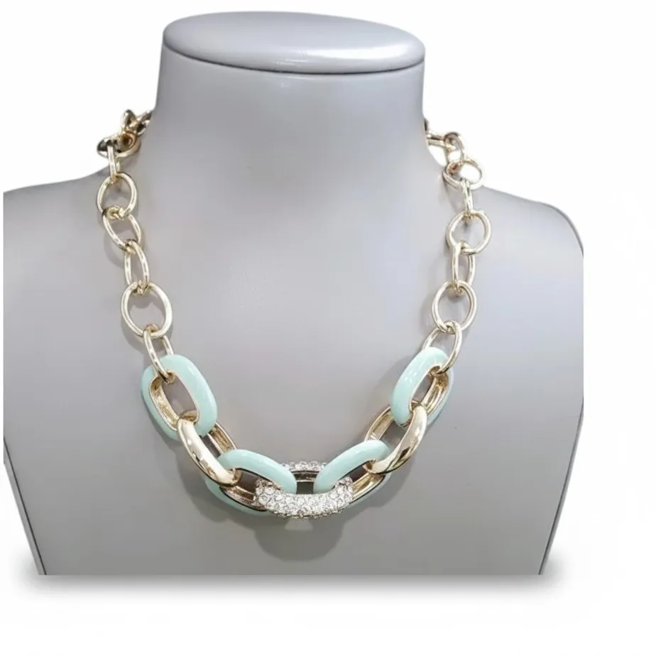Authentic Verdant Veil: Enchanted Gold-Plated Chain Link Necklace