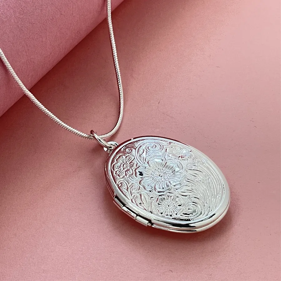 Authentic Snake's Wisdom: Oval Photo Frame Pendant for Spiritual Guidance