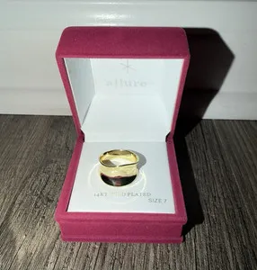 Authentic Allure Sparkle Yellow 14KT Gold Plated Band Ring Size 7