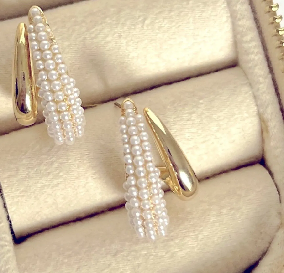 Authentic 14k Gold Plated Zara Style Pearl Huggie Earrings Stud Earrings Women’s Jewelry