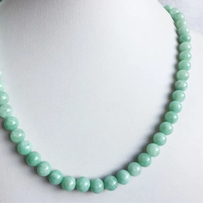 Authentic Emerald Veil: Jade Choker of the Verdant Guardian