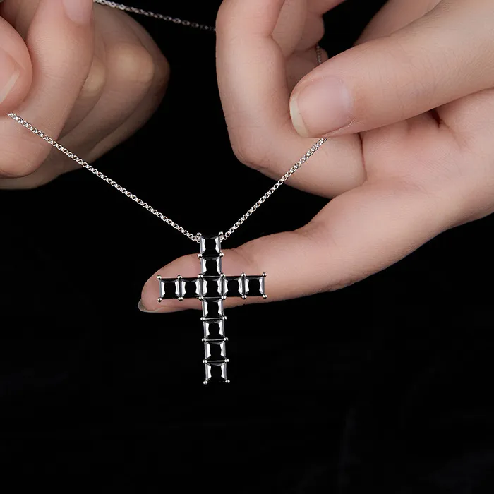 Authentic Hip hop style cross inlaid black 5.5mm princess square moissanite silver plated 18k gold necklace with unique design, wedding engagement Valentine's Day/commemorative gift, birthday gift, anniversary gift