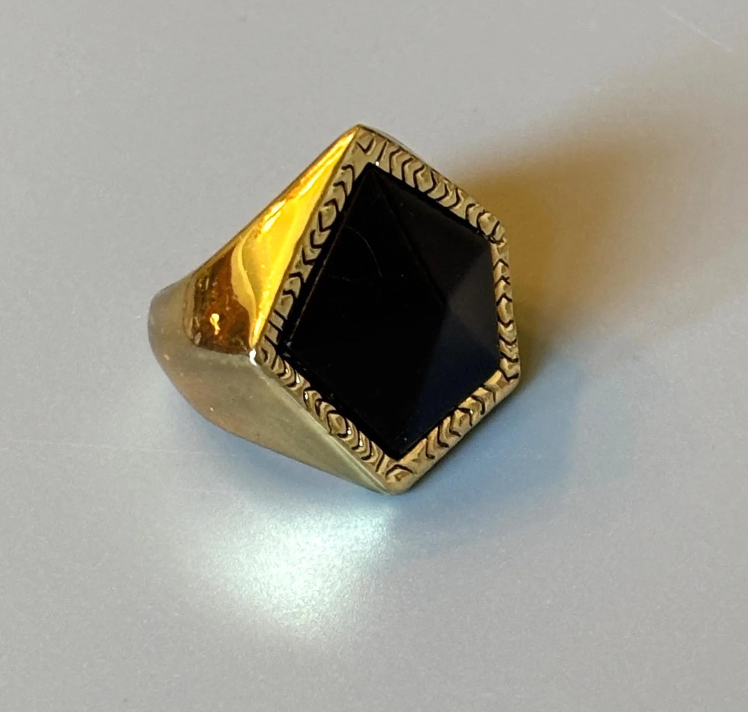 Authentic House of Harlow 14k Gold Plated Designer Ring Sz 7 Black Onyx Abstract Pentagon