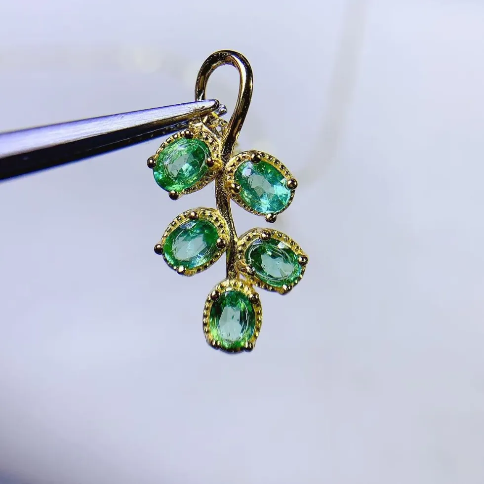 Authentic Opulent Genuine Emerald S925 Silver Pendant A Magnificent Designer Crafted Jewelry Piece The Ultimate Luxurious Fashion Gift