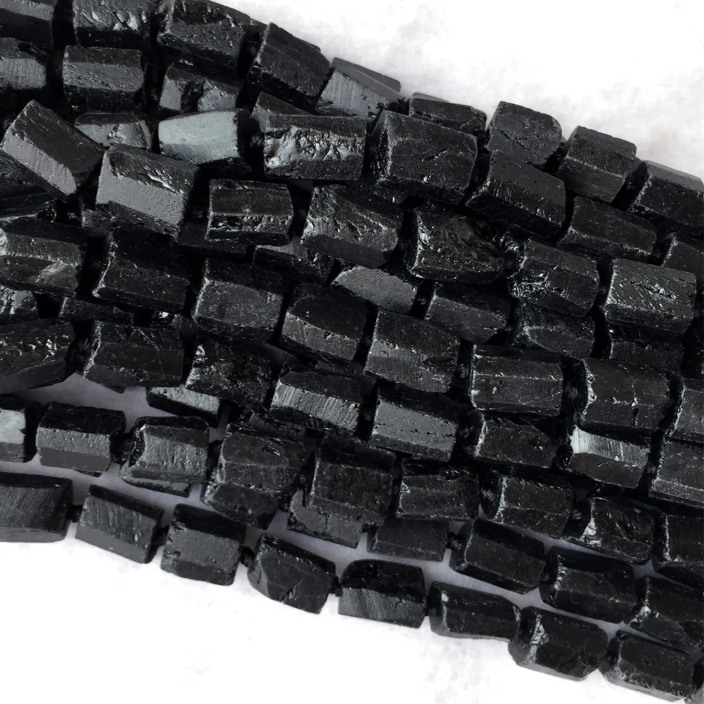 Authentic Veemake Raw Mineral Black Tourmaline DIY Necklace Bracelets Earrings Natural Crystal Nugget Loose Beads For Jewelry Making 06005