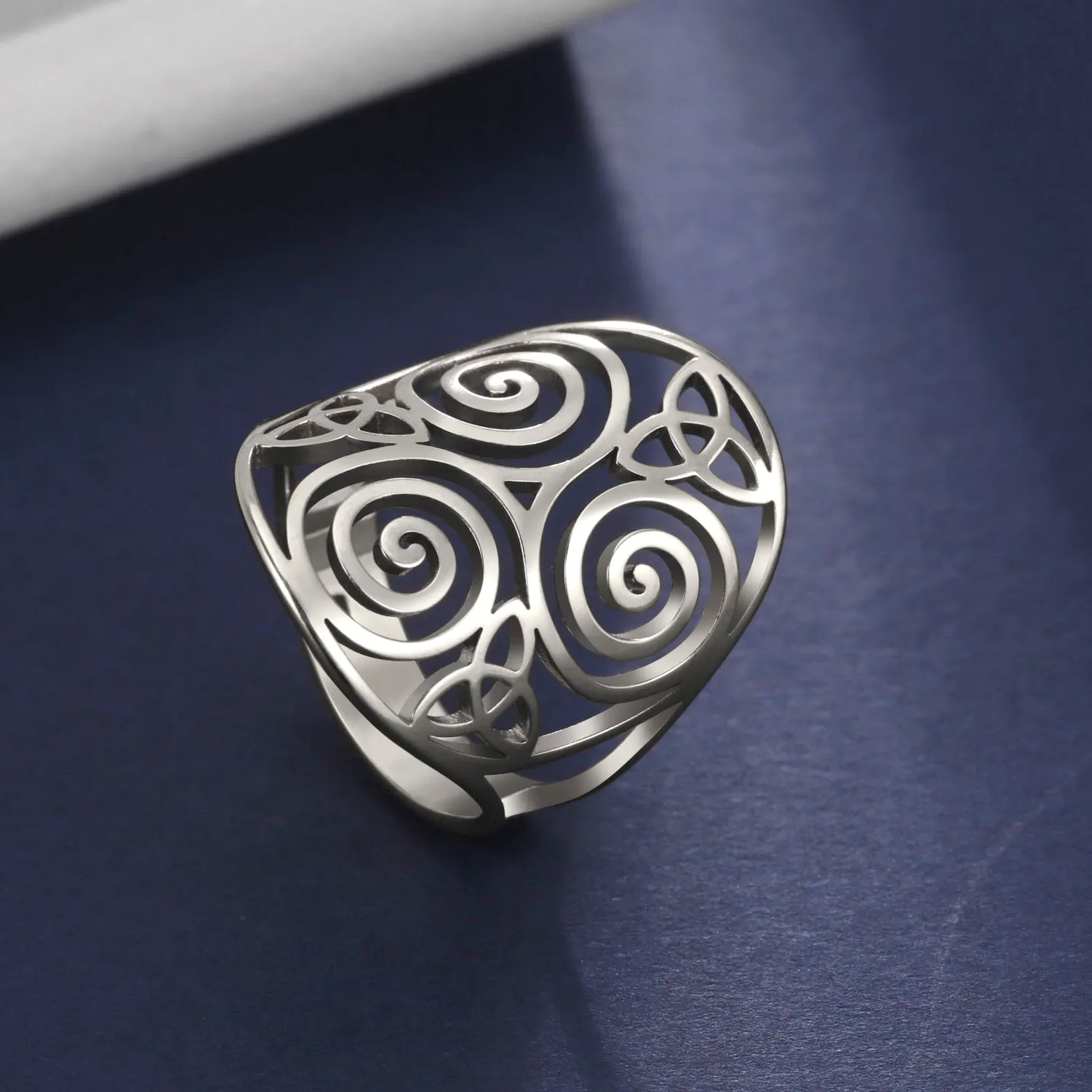 Authentic Skyrim Viking Triskele Triskelion Ring Adjustable Triple Spiral Amulet Finger Rings 2025 Jewelry for Women