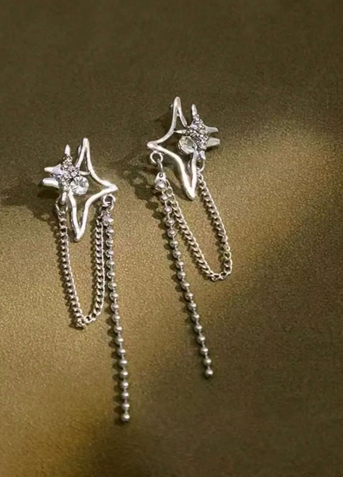Authentic 1 Pair Fashionable High-End Pentagram Earrings, Zinc Chain Tassel Earrings, Exquisite European-American Style Ear Pendants