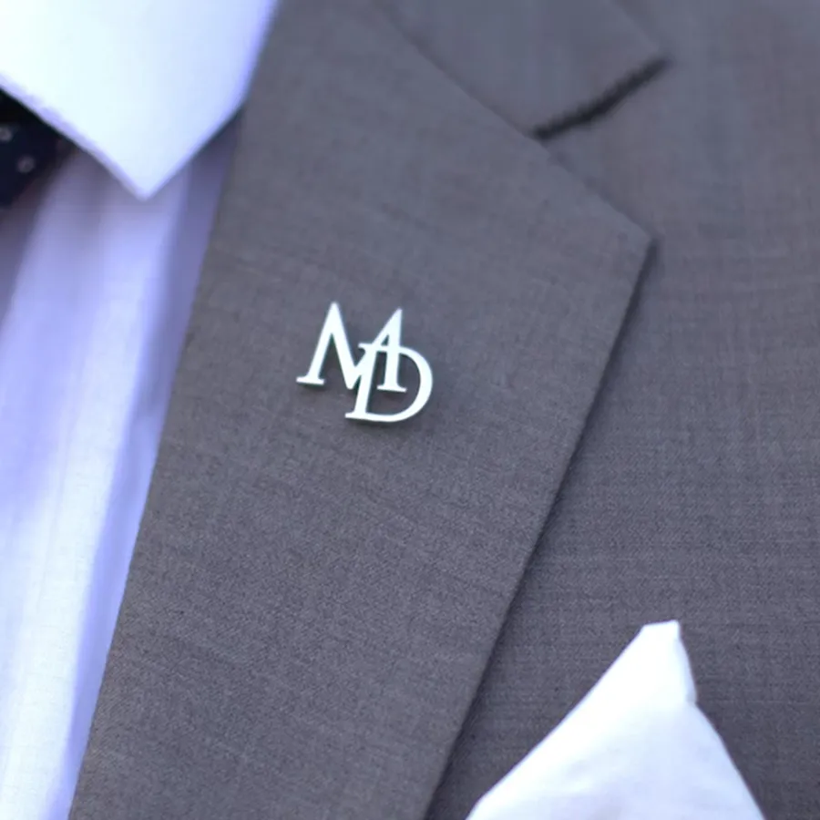 Authentic Custom Initials Brooch for Men's Suit for Casual Sweater Coat Personalized Letters Pins Badge Nameplate Brooch Jewelry