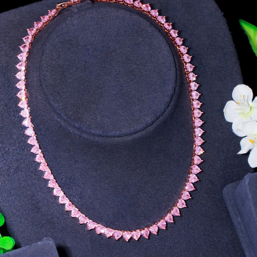 Authentic Pera Sweet Love Heart Shape Pink Cubic Zirconia Gold Plated Round Choker Necklace for Lover's Engagement Party Jewelry Gift P029