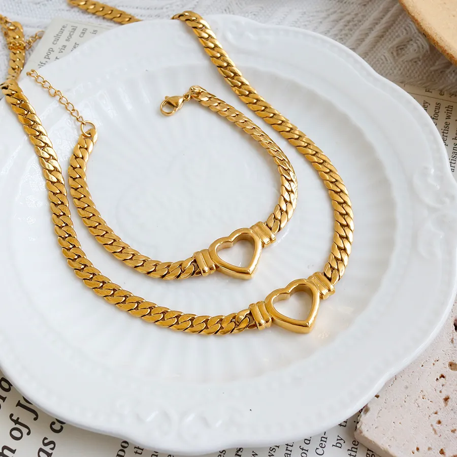 Authentic Waterproof Luxury Love Heart Shape Chain Necklace Gold Plated Heart Bracelet Set for Women Jewelry Set