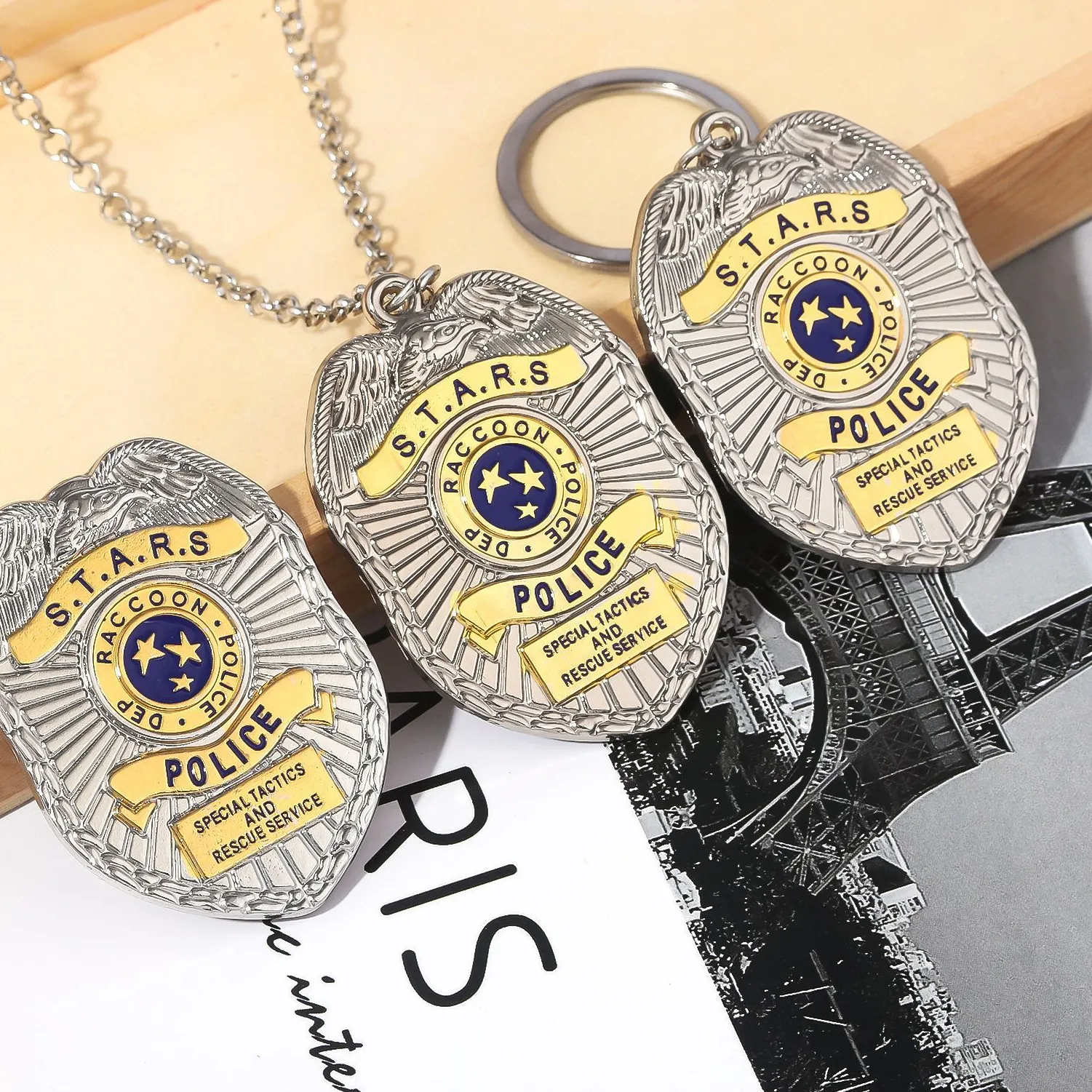 Authentic Movie Game Resident Evil Keychain Raccoon Symbolize Police Pendant Badges Cosplay Props Women Men Fans Jewelry Accessories Gifts