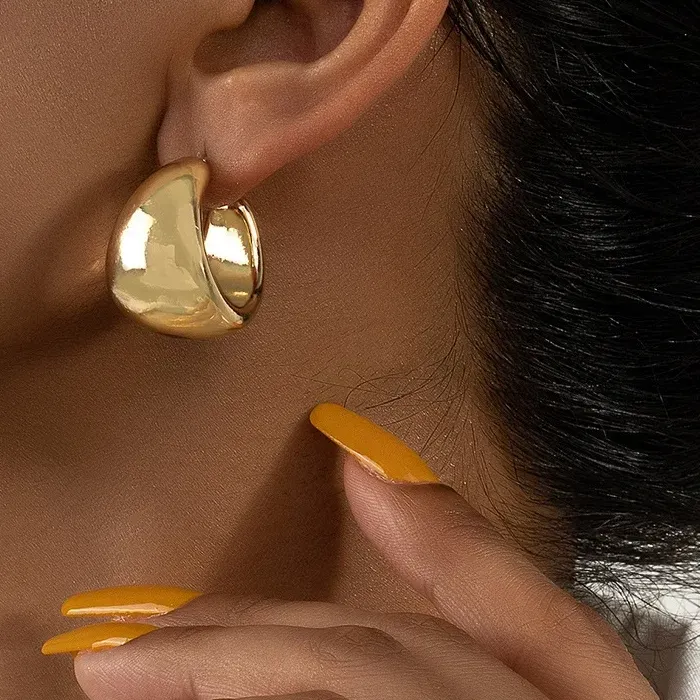 Authentic New Gold Color Round Chunky Earrings for Women Lightweight Smooth Metal Open Thick Hoops Fashion Trendy Jewelry 2023