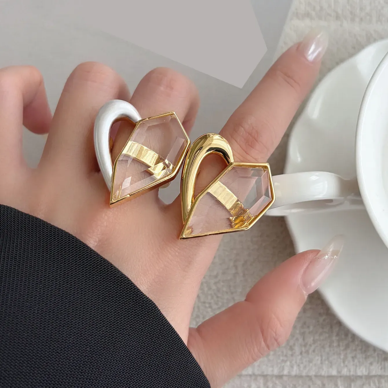 Authentic Retro Geometric Crystal Heart Ring, Silver Plated Transparent Stone Statement Jewelry for Women Fashion Opening Love Ring Gif