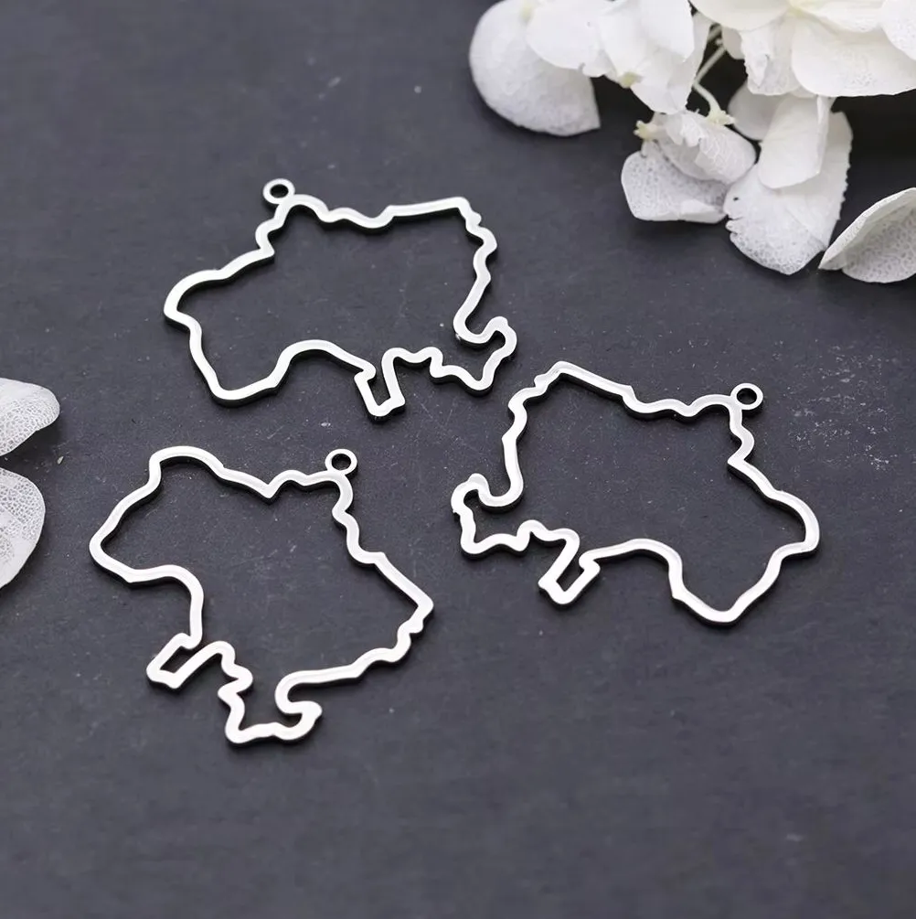 Authentic 3pcs Africa Map Outline Charms Pendant Stainless Steel DIY Handmade Necklaces Earrings Jewelry Making Souvenir Gifts Accessories